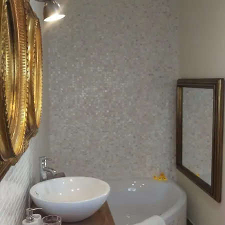 Lamusana (adults Only) Bed & Breakfast Bell-Lloc (Girona)